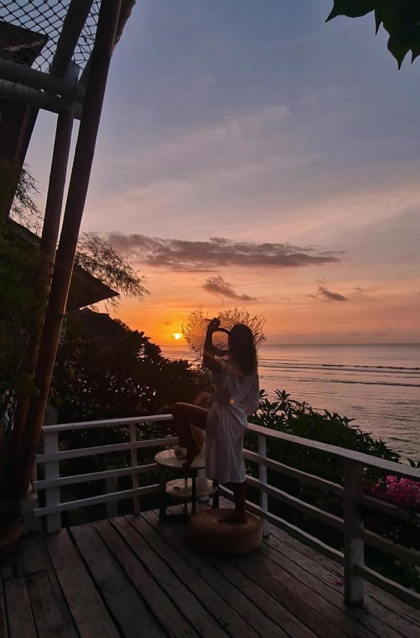 Villa Deeksha Uluwatu Exteriör bild